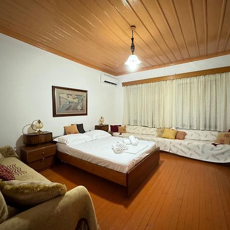 Grandpas House Hotel Gjirokaster Exterior photo