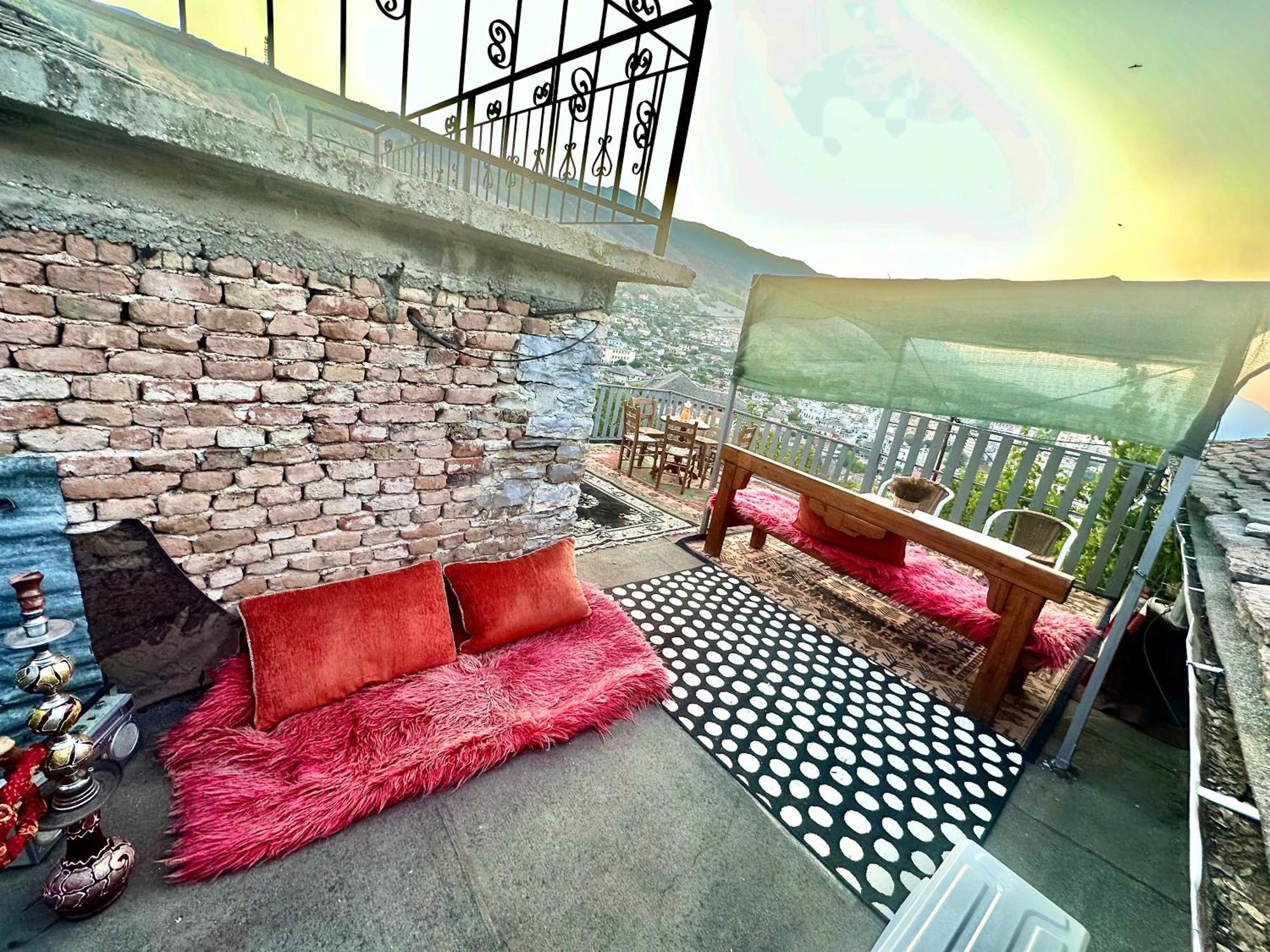 Grandpas House Hotel Gjirokaster Exterior photo